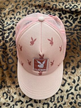 PLAYBOY Pink Logo Mesh Cap